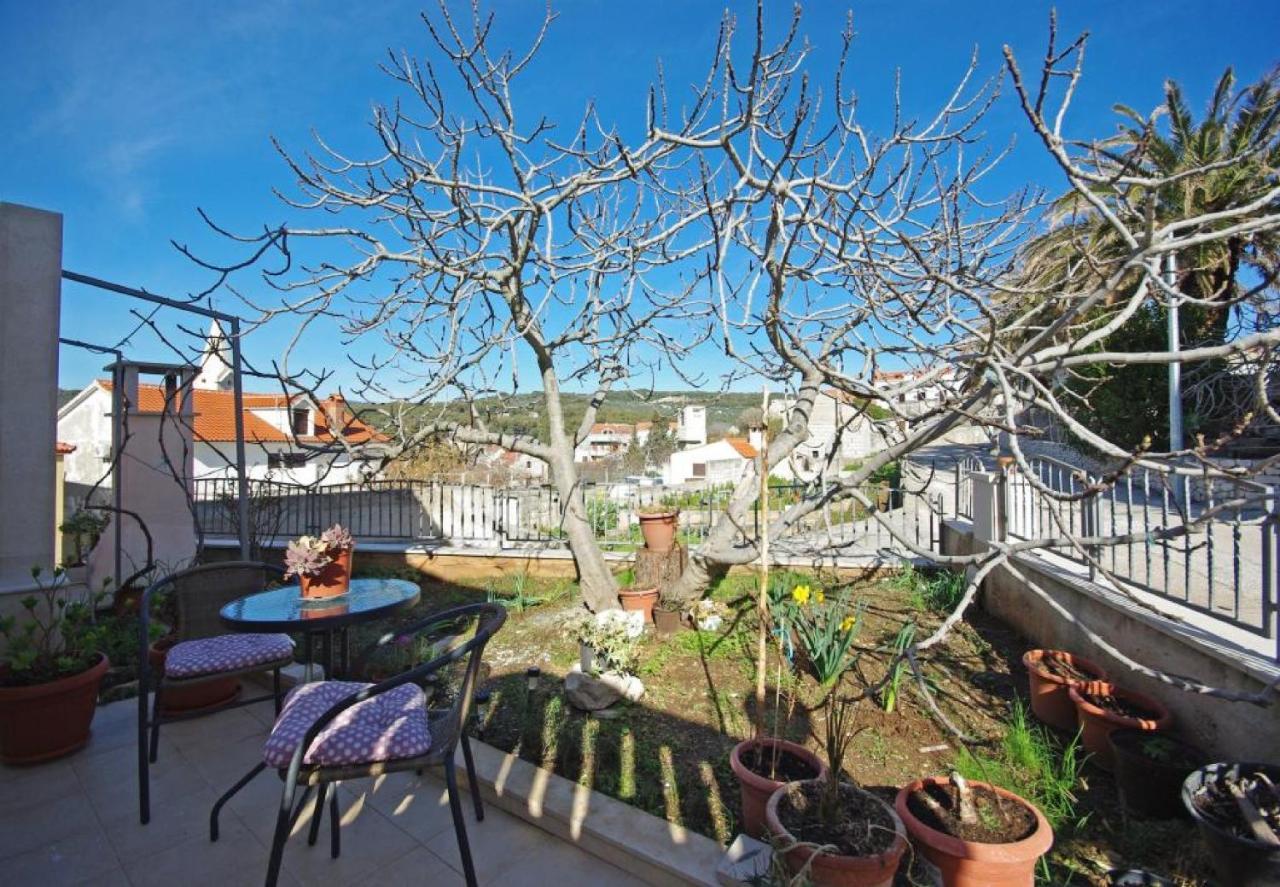 Apartments Villa Rose Sumartin Exterior foto