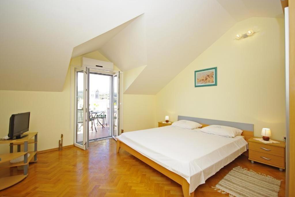 Apartments Villa Rose Sumartin Exterior foto