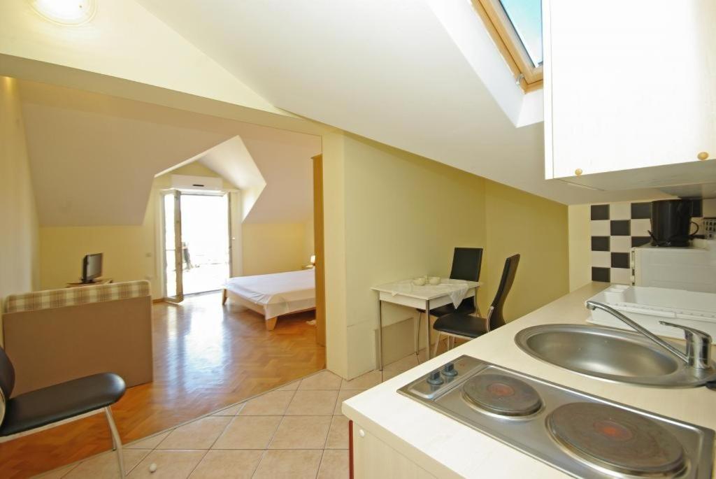 Apartments Villa Rose Sumartin Exterior foto