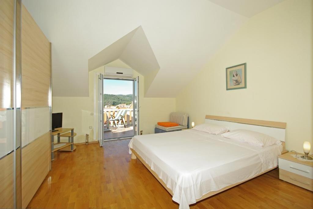 Apartments Villa Rose Sumartin Exterior foto