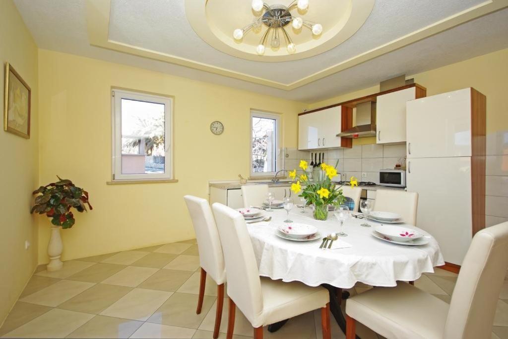 Apartments Villa Rose Sumartin Exterior foto
